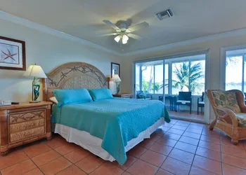 Tortuga Inn Beach Resort hotel thumbnail 7