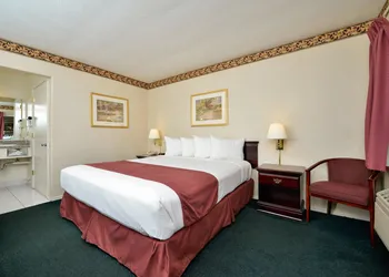 Americas Best Value Inn Sky Ranch Palo Alto hotel thumbnail 5