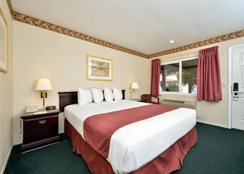 Americas Best Value Inn Sky Ranch Palo Alto hotel thumbnail 6
