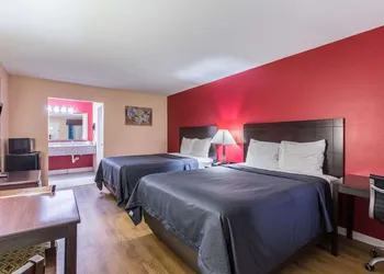 Quality Inn & Suites Bridge City/Orange hotel thumbnail 5