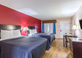 Quality Inn & Suites Bridge City/Orange hotel thumbnail 6