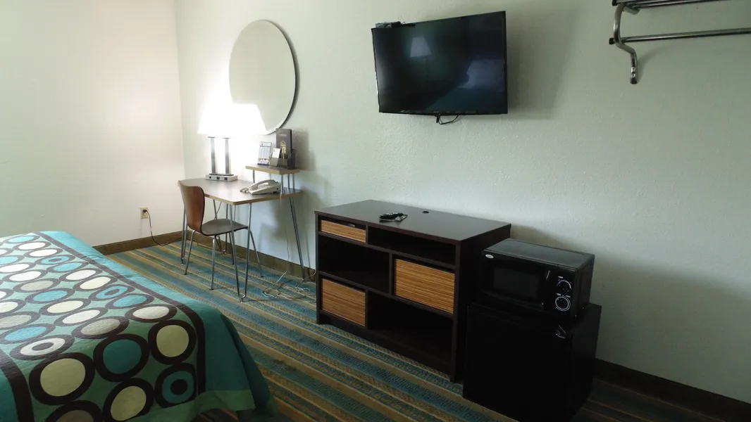 Super 8 by Wyndham Sapulpa/Tulsa Area hotel detail image 6