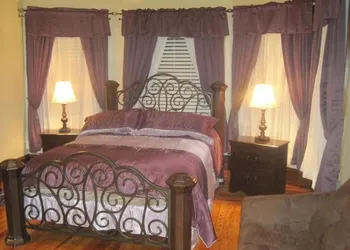 Walton Manor Inn Bed & Breakfast hotel thumbnail 5