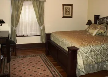 Walton Manor Inn Bed & Breakfast hotel thumbnail 6