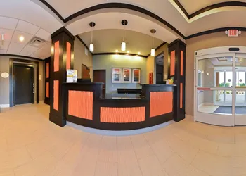 Hallmarc Studios hotel thumbnail 2