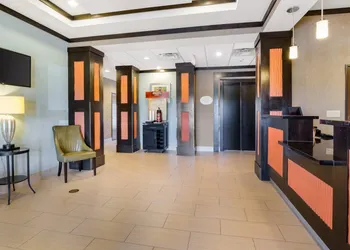 Hallmarc Studios hotel thumbnail 3