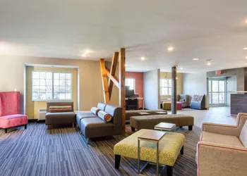 Quality Inn & Suites Ashland near Kings Dominion hotel thumbnail 3