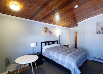 Bio Vista Motel hotel thumbnail 6