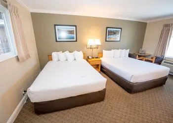 Blue Door Inn hotel thumbnail 6