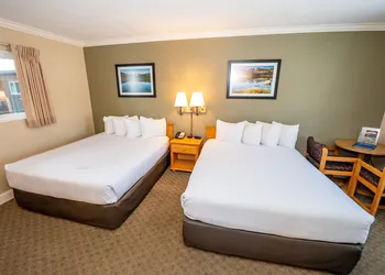 Blue Door Inn hotel thumbnail 7
