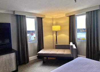 Crowne Plaza Fredericton-Lord Beaverbrook by IHG hotel thumbnail 6
