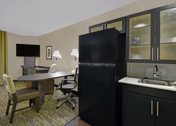 Candlewood Suites Sumter by IHG hotel thumbnail 8