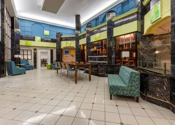 Days Inn by Wyndham Sandusky / Cedar Point hotel thumbnail 4