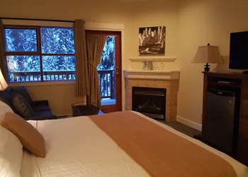 Pinnacle Lodge hotel thumbnail 6