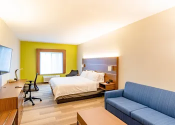 Holiday Inn Express Hereford by IHG hotel thumbnail 4