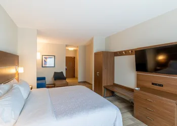 Holiday Inn Express Hereford by IHG hotel thumbnail 5