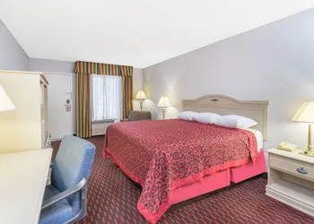Motel 6 London, KY hotel thumbnail 7