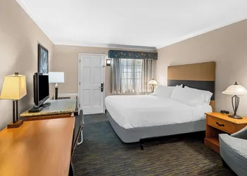 Best Western University Lodge hotel thumbnail 5