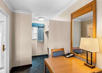 Best Western University Lodge hotel thumbnail 7