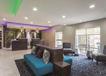 La Quinta Inn & Suites by Wyndham Hopkinsville hotel thumbnail 3