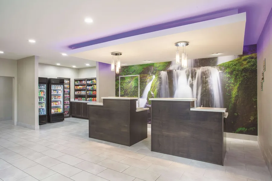 La Quinta Inn & Suites by Wyndham Hopkinsville hotel detail image 2