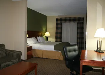 Holiday Inn Express & Suites - Greenwood by IHG hotel thumbnail 3