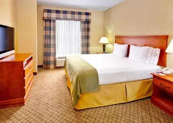 Holiday Inn Express & Suites - Greenwood by IHG hotel thumbnail 5