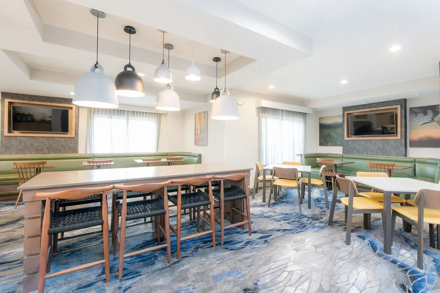 Fairfield Inn & Suites By Marriott - Brunswick hotel detail image 2