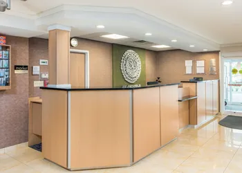 Fairfield Inn & Suites By Marriott - Brunswick hotel thumbnail 6