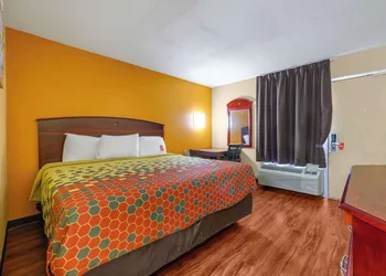 Econo Lodge Decatur South hotel thumbnail 7