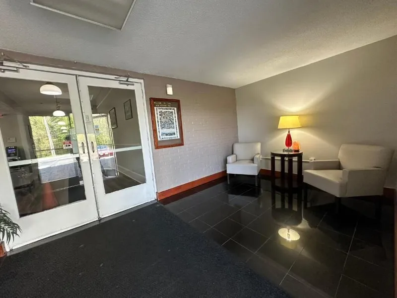 Whaler Inn and Suites hotel detail image 2