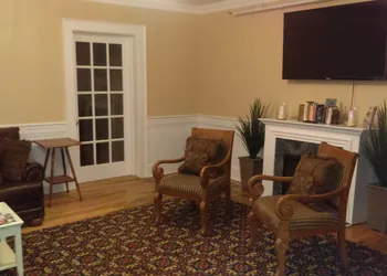 Thayers Inn hotel thumbnail 8