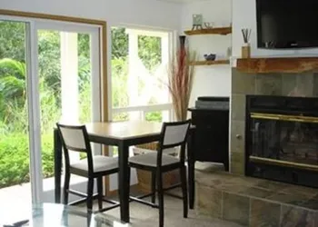 Bamboo Valley Inn hotel thumbnail 2