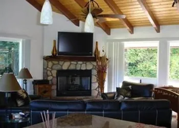 Bamboo Valley Inn hotel thumbnail 5