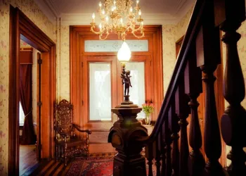 Queen Anne Inn hotel thumbnail 2