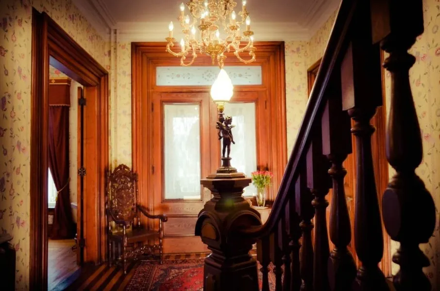 Queen Anne Inn hotel detail image 2