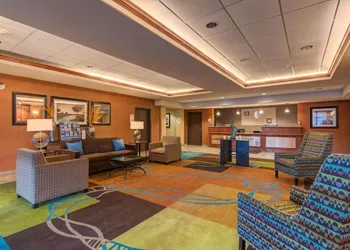 Grand Vista Hotel Parachute hotel thumbnail 2