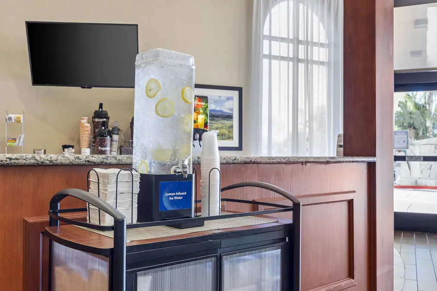 Comfort Inn & Suites Rocklin - Roseville hotel detail image 2
