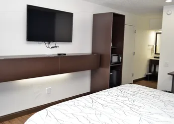 Athena Inn hotel thumbnail 5