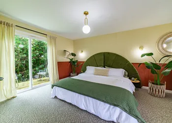 The Springs Motel hotel thumbnail 8
