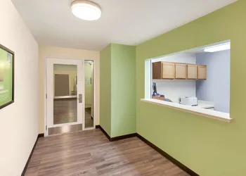 WoodSpring Suites Des Moines Pleasant Hill hotel thumbnail 2