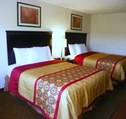 Royalton Inn & Suites hotel detail image 4