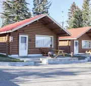 Elkwater Lake Lodge hotel detail image 3