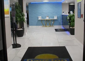 Days Inn by Wyndham Marianna hotel thumbnail 2