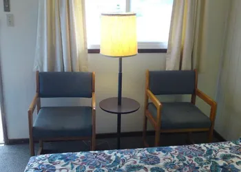 Home Motel Abbotsford hotel thumbnail 6