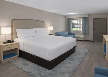 Baymont by Wyndham Panama City Beach hotel thumbnail 4
