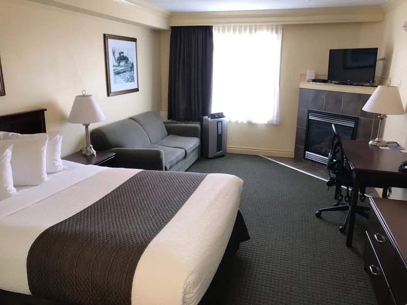Quality Inn & Suites hotel detail image 6