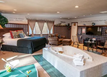 The Anniversary Inn Logan hotel thumbnail 5