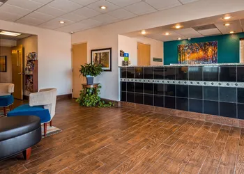 SureStay Hotel by Best Western Ottawa hotel thumbnail 2