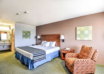 SureStay Hotel by Best Western Ottawa hotel thumbnail 5